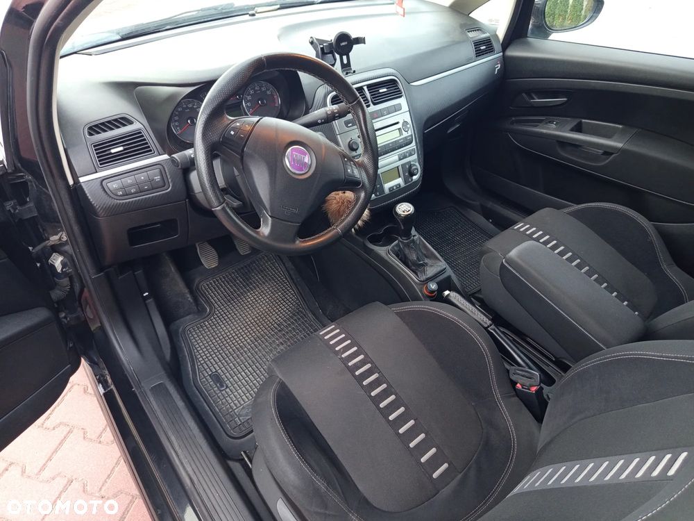 Fiat Grande Punto - 7