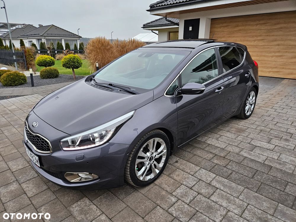 Kia Ceed 1.6 GDI DCT Platinum Edition - 12