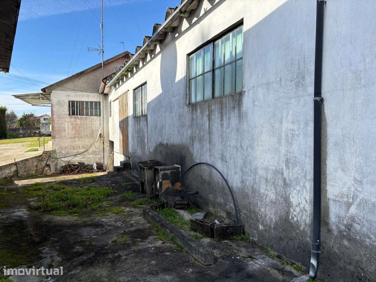 Armazém  Venda em Durrães e Tregosa,Barcelos - Grande imagem: 5/31