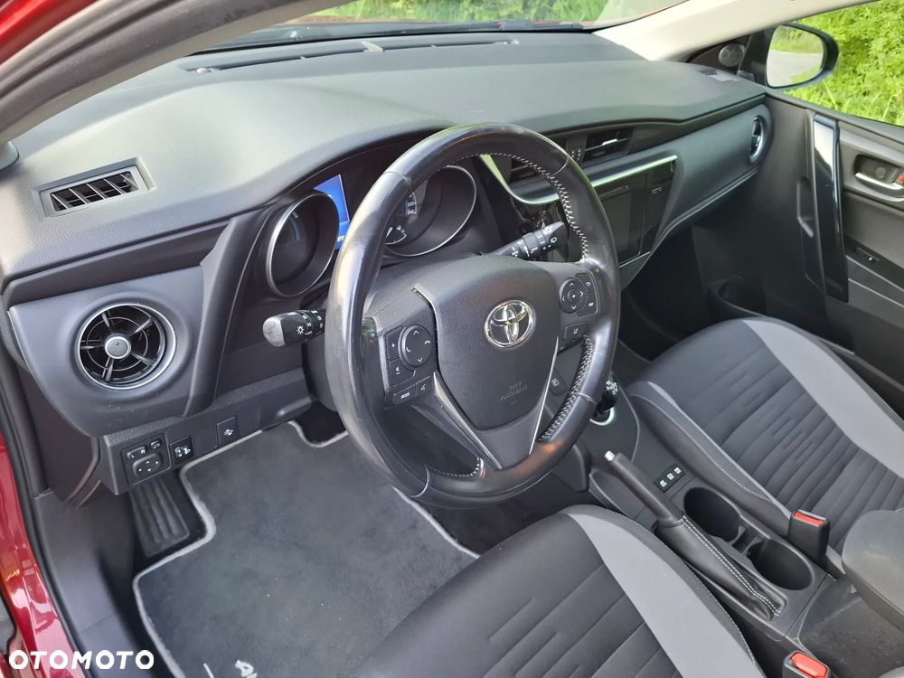 Toyota Auris - 27