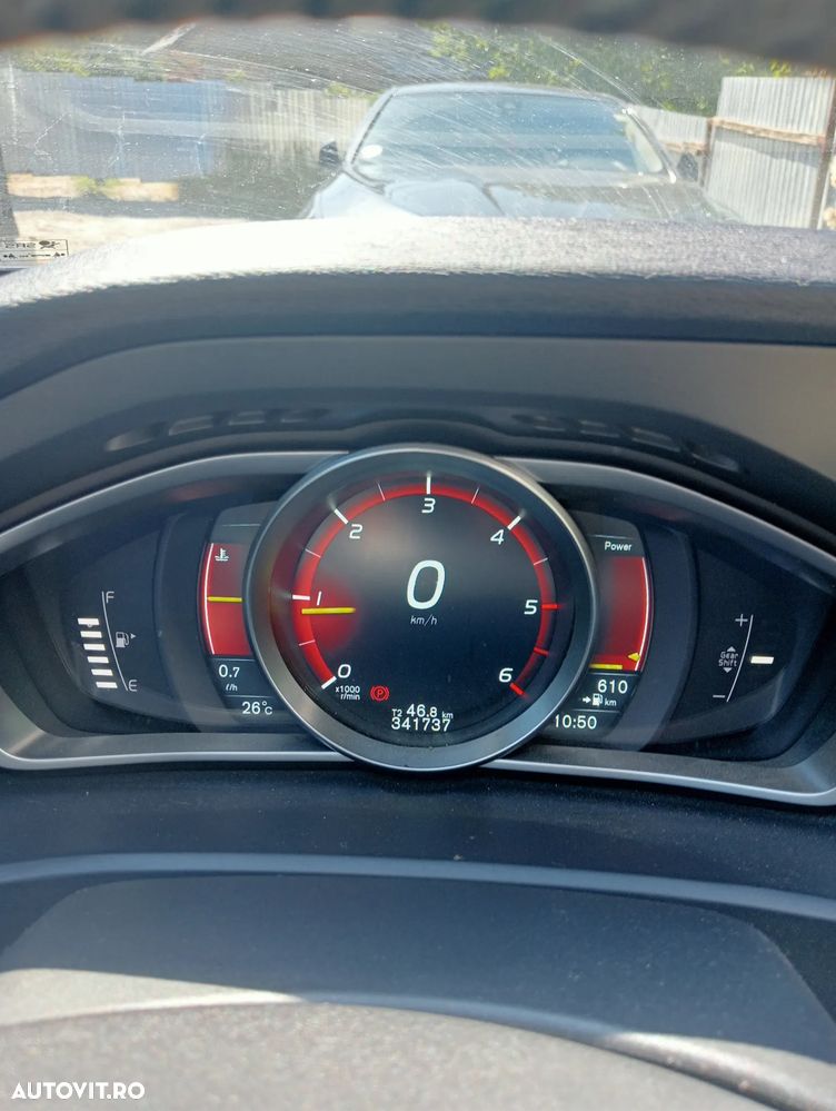 Volvo V40 D2 Momentum - 14