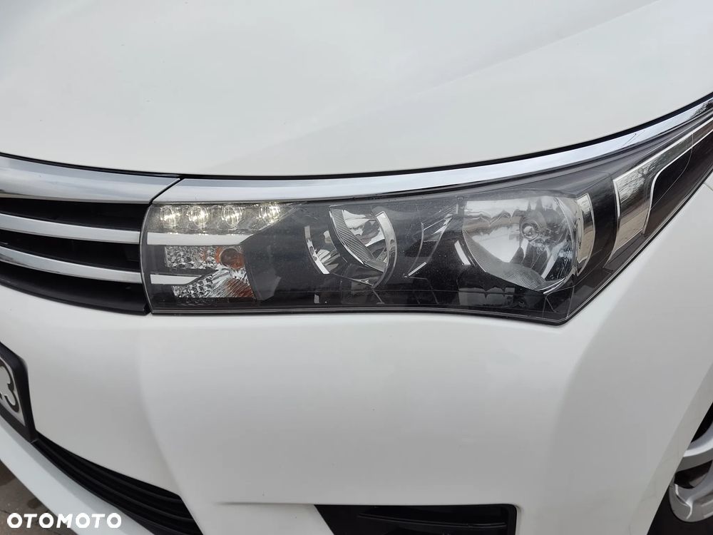 Toyota Corolla 1.6 Comfort - 31