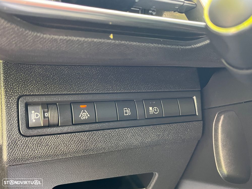 Peugeot 3008 1.6 Hybrid Active Pack e-EAT8 - 17