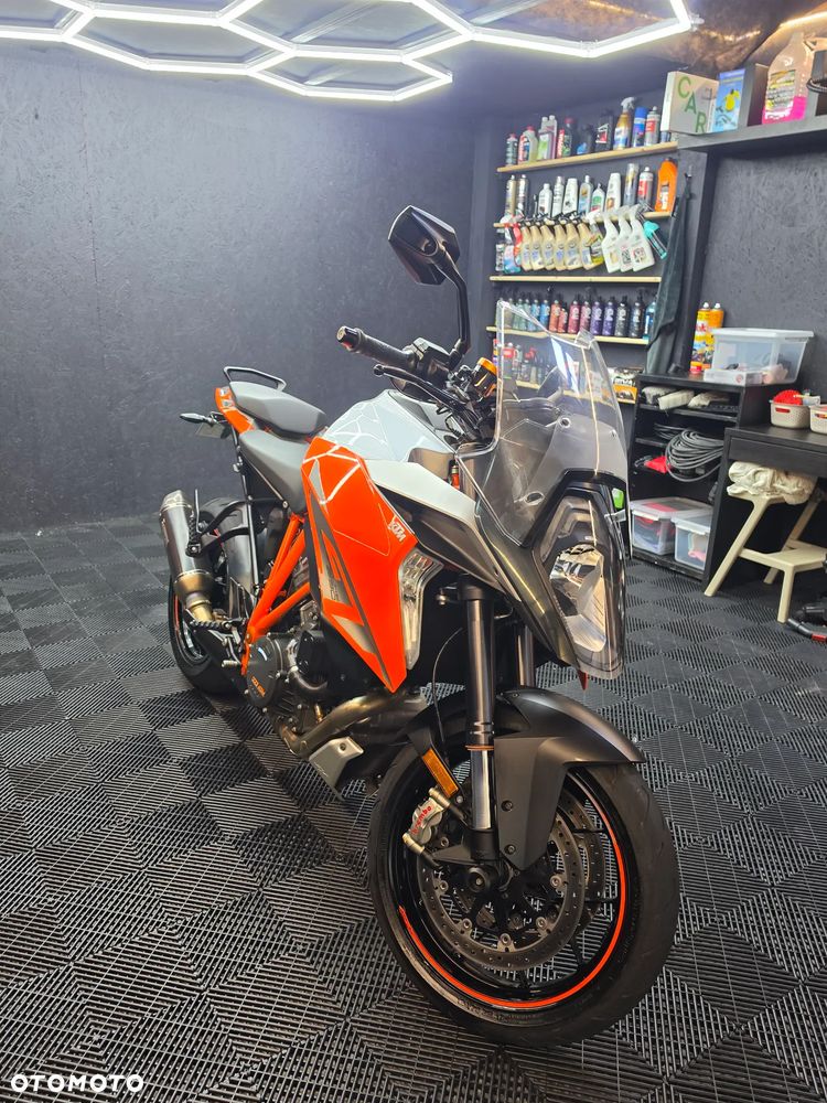 KTM Super Duke - 18