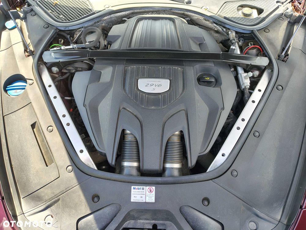 Porsche Panamera 4S - 3