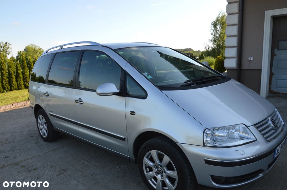 Volkswagen Sharan 1.9 TDI 4Motion United - 16