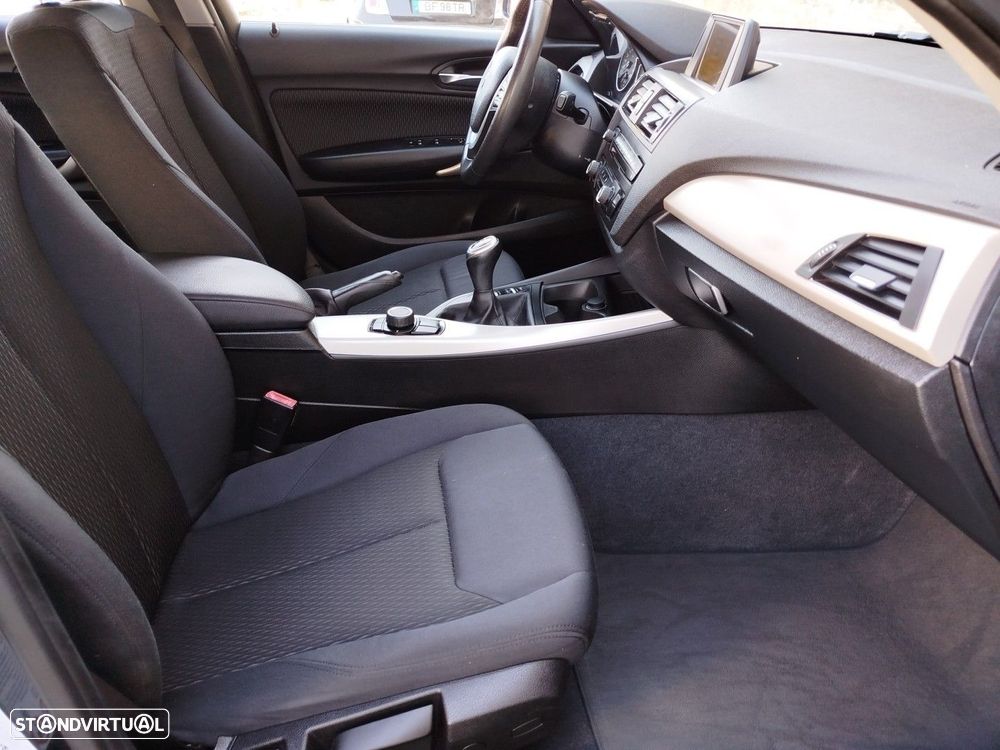 BMW 116 d EfficientDynamics - 23