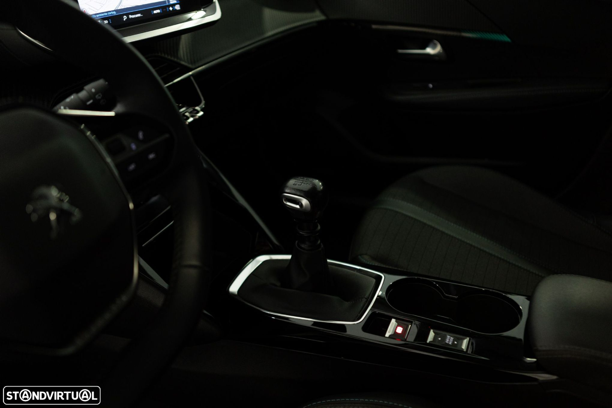 Peugeot 208 1.2 PureTech Allure - 28