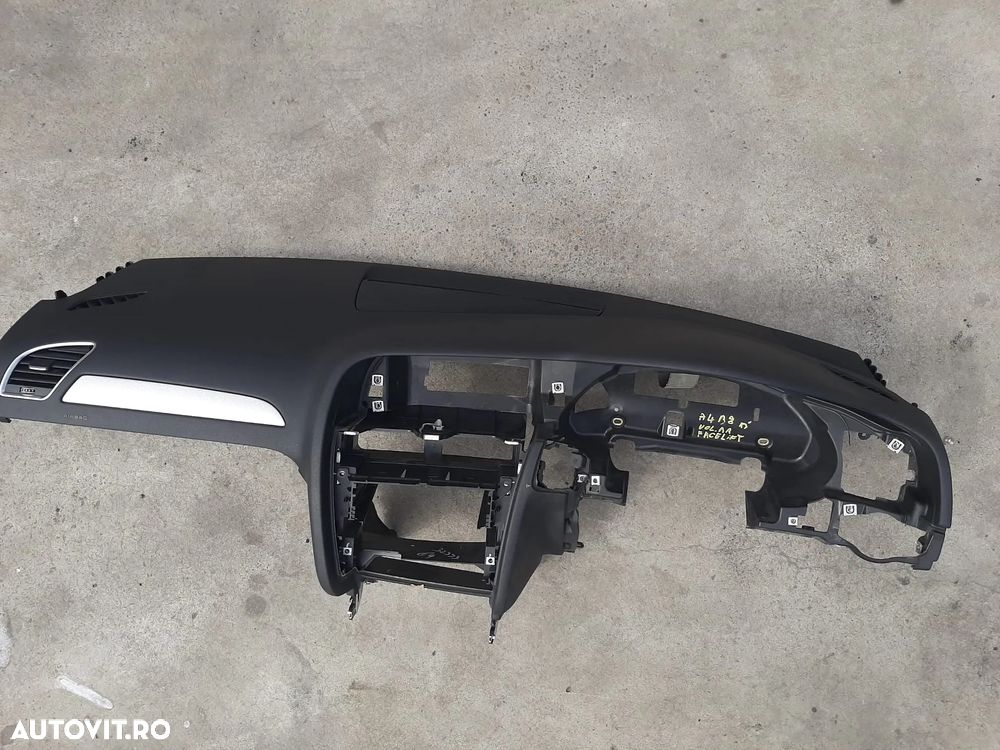 plansa bord  audi a4 b8 facelift  VOLAN DREAPTA - 3