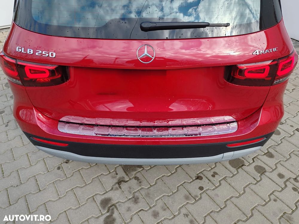 Mercedes-Benz GLB 250 4MATIC Aut. - 29