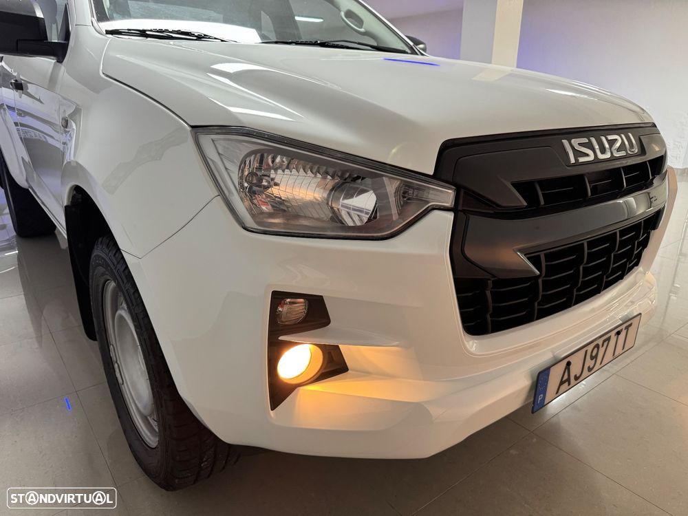 Isuzu D-MAX 1.9 DDi 4X4 IVA DEDUTÍVEL X-CAB LONG 3LUG. - 21
