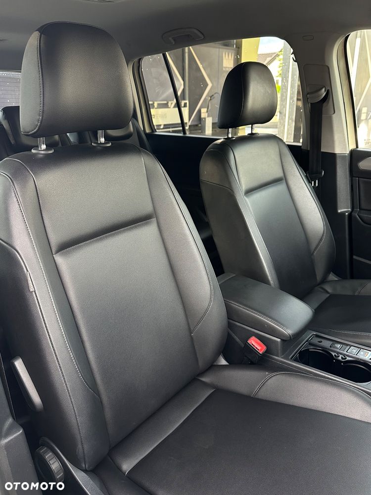 Volkswagen Touran - 26