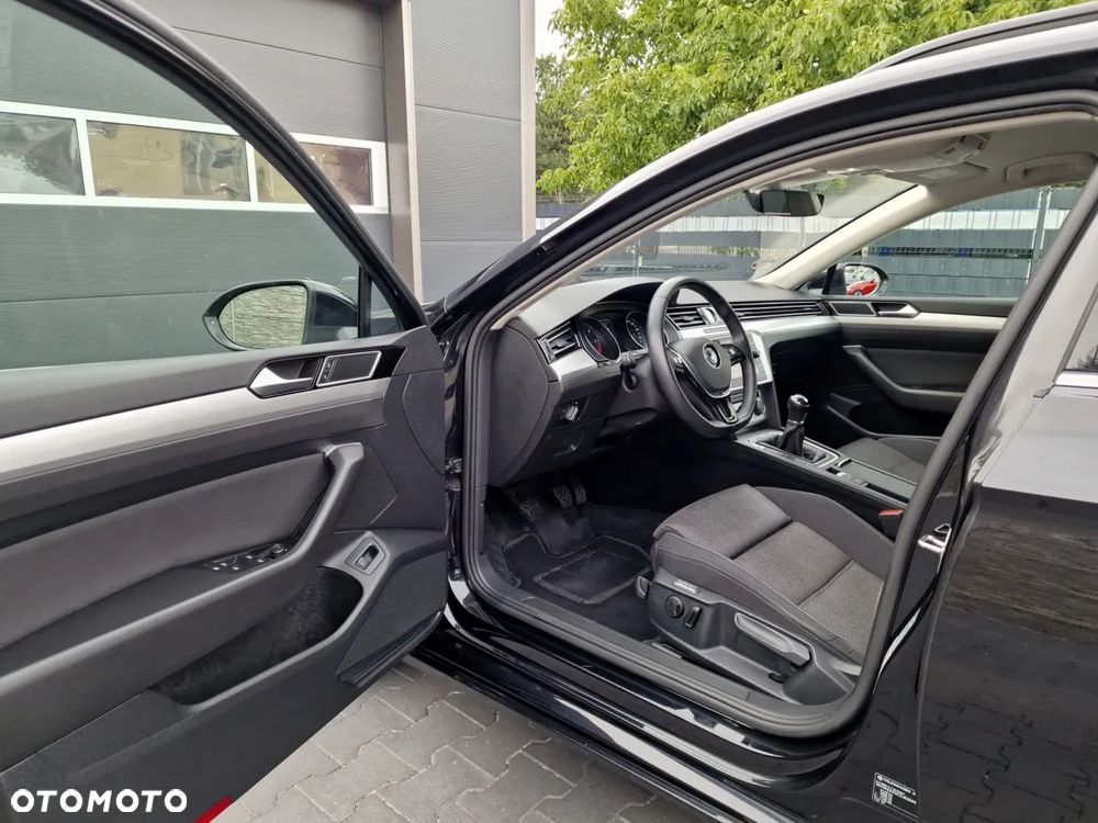 Volkswagen Passat 2.0 TDI BMT Comfortline - 15