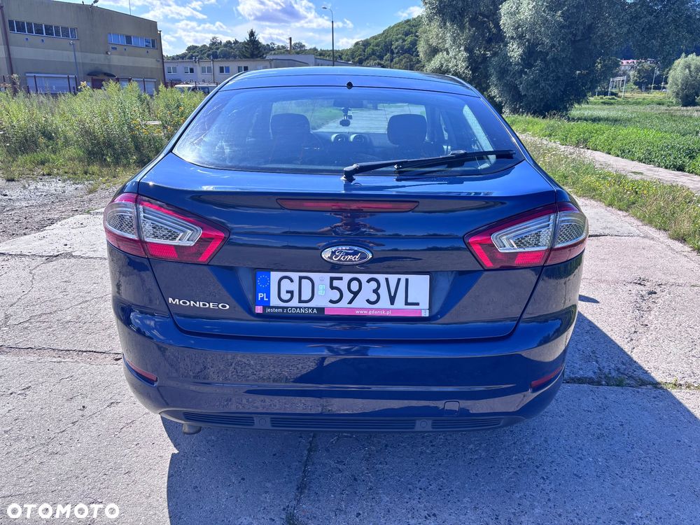 Ford Mondeo 2.0 TDCi Ambiente - 8