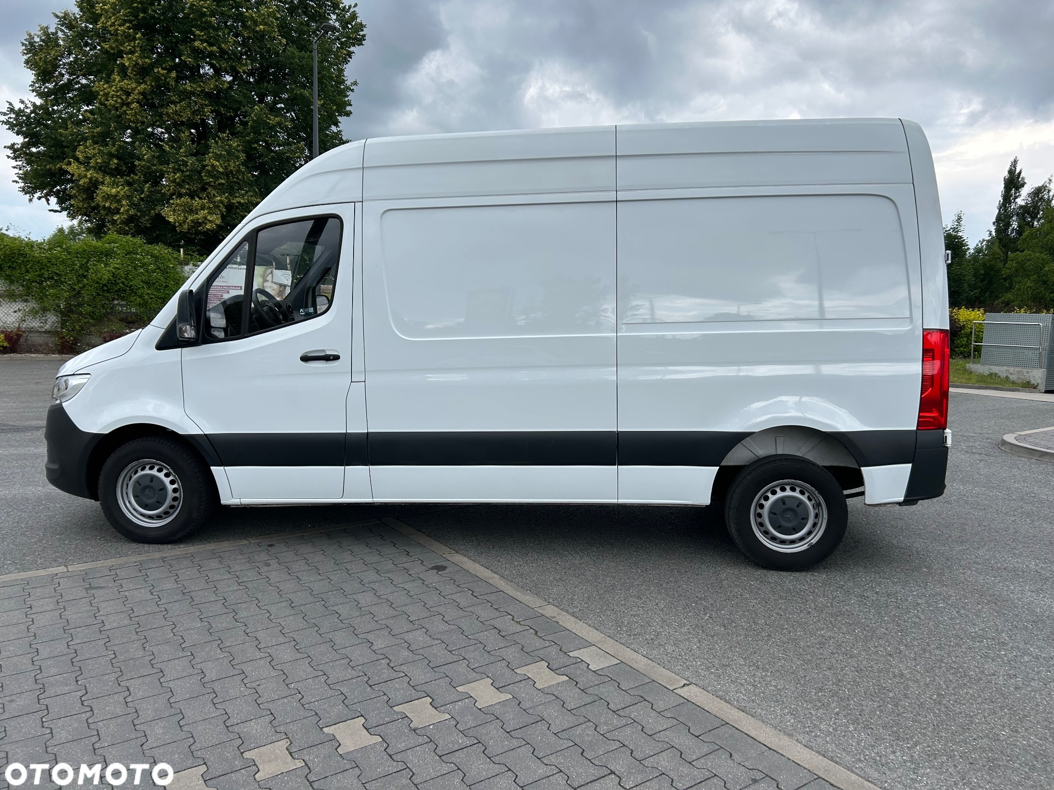 Mercedes-Benz Sprinter - 8