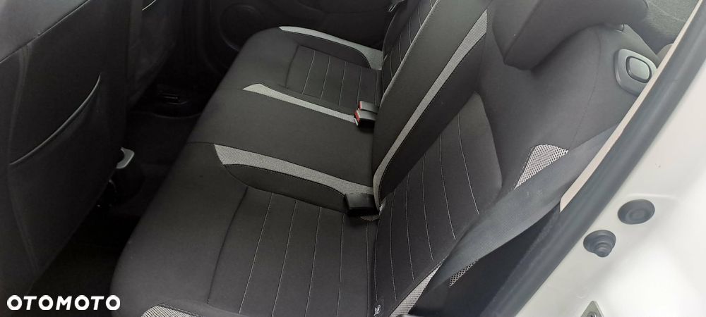 Dacia Sandero 0.9 TCe Laureate - 11