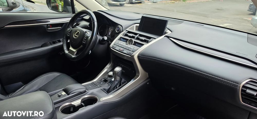 Lexus Seria NX 300h - 5