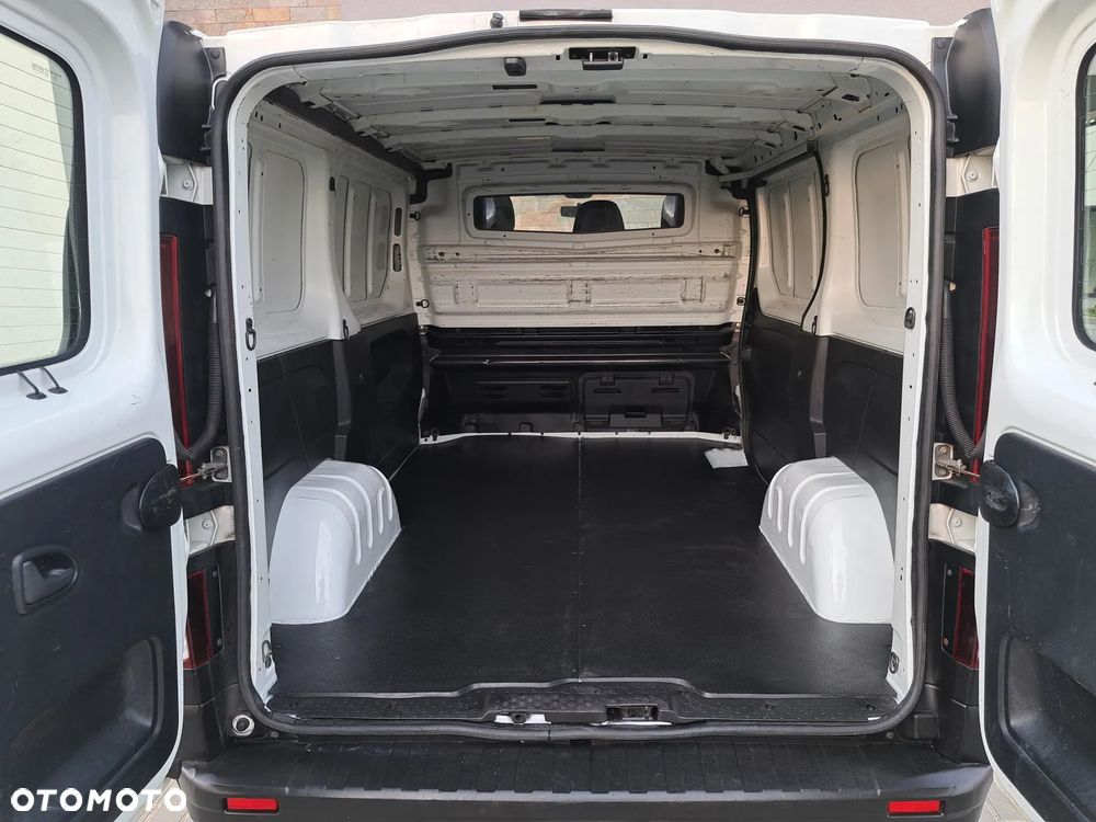 Renault Trafic - 10