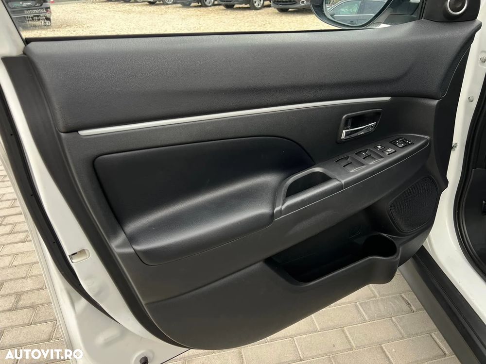 Mitsubishi ASX 1.8 DI-D 4WD Instyle - 8