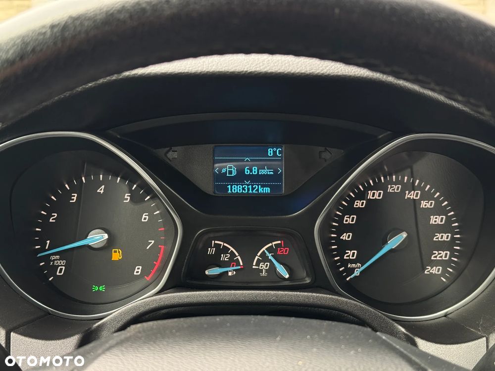 Ford Focus 1.0 EcoBoost Edition - 26