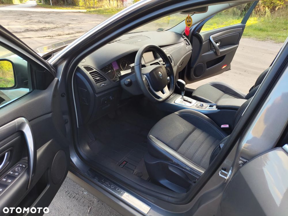 Renault Laguna 2.0 T Bose Edition - 12
