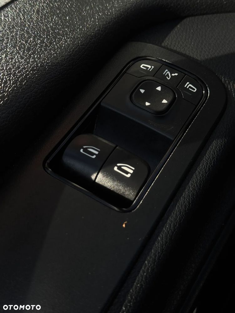 Mercedes-Benz SPRINTER - 19