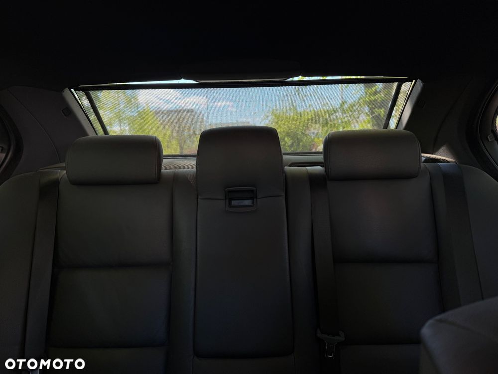 BMW Seria 5 525i Edition Sport - 31