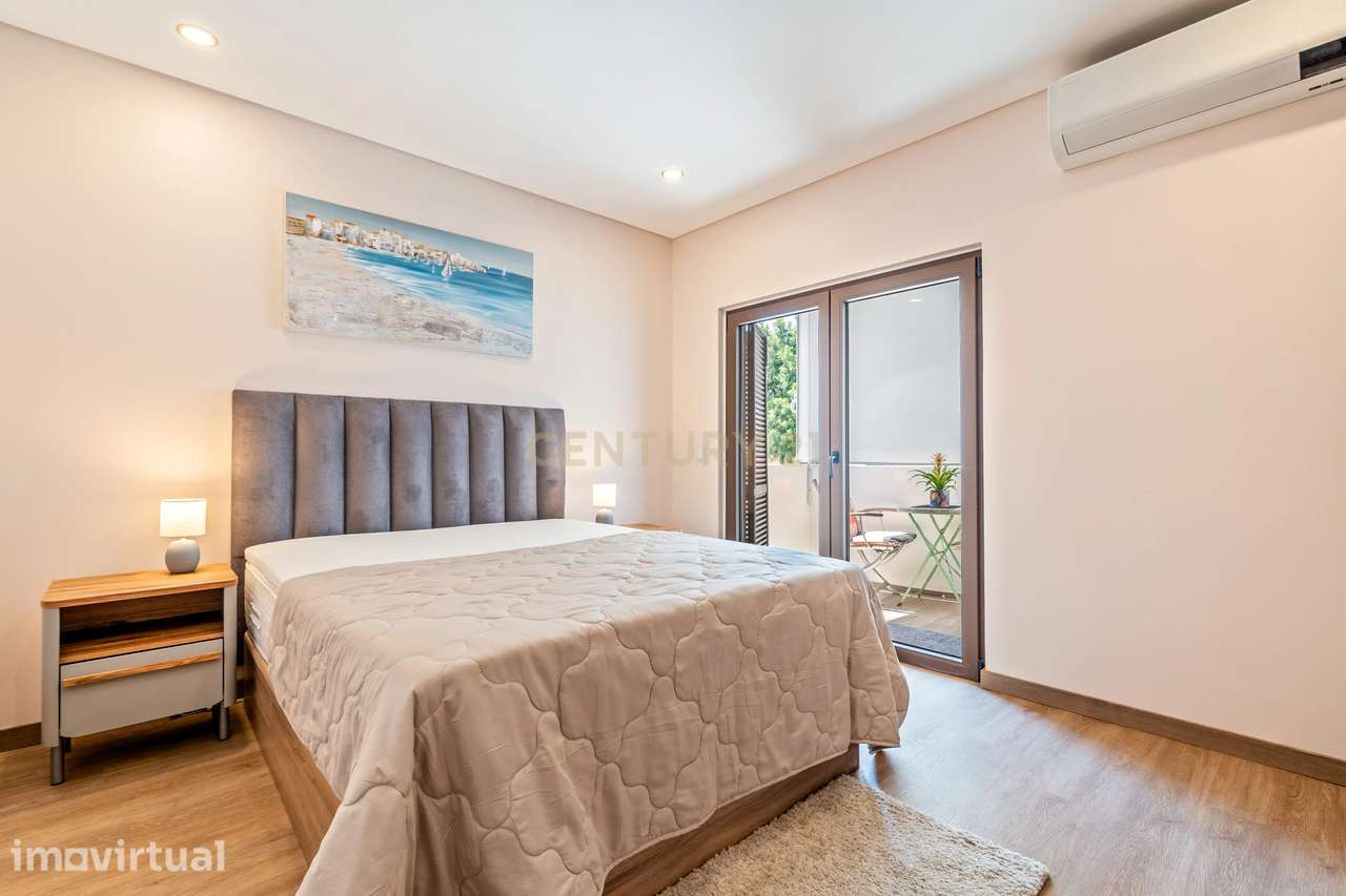 Apartamento T1 remodelado com 2 varandas - Grande imagem: 4/22