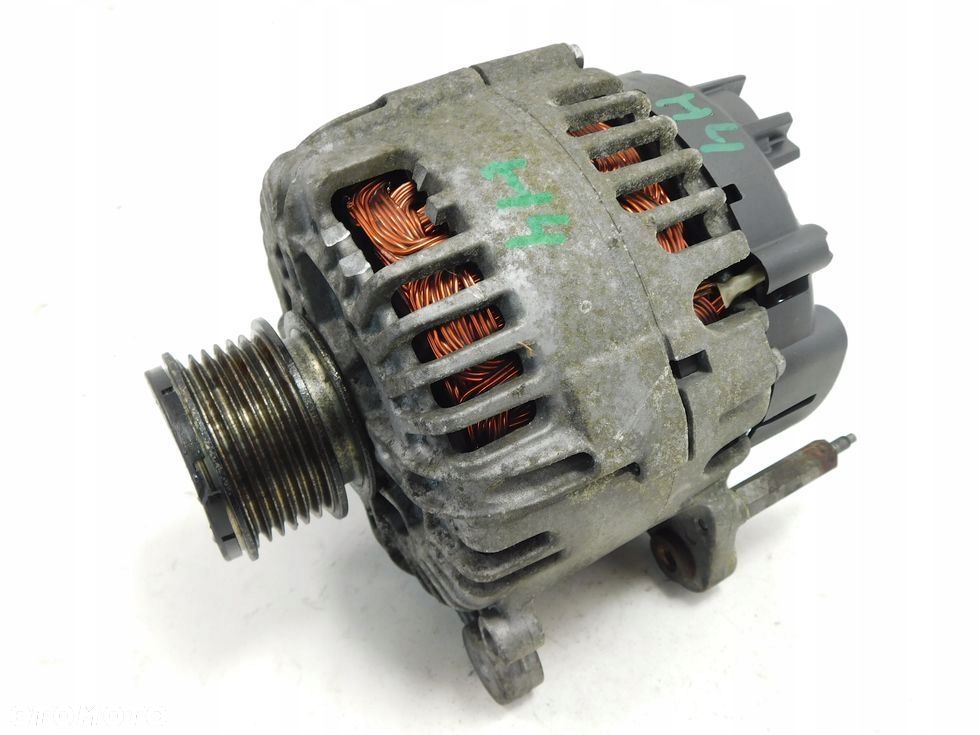 Alternator VW Passat B6 1.9 TDI Audi A3 Sharan Seat Leon Skoda Octavia - 1