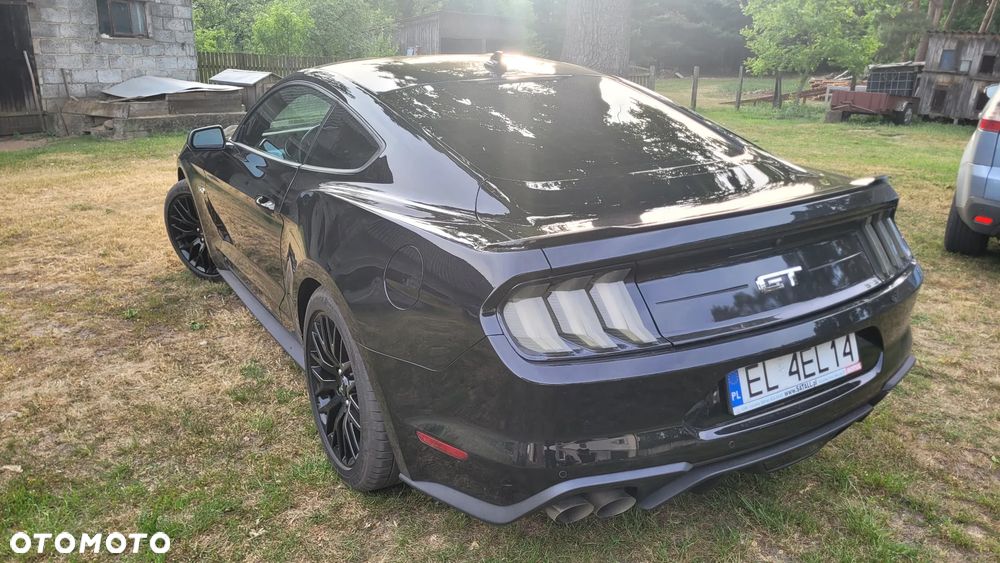 Ford Mustang - 24