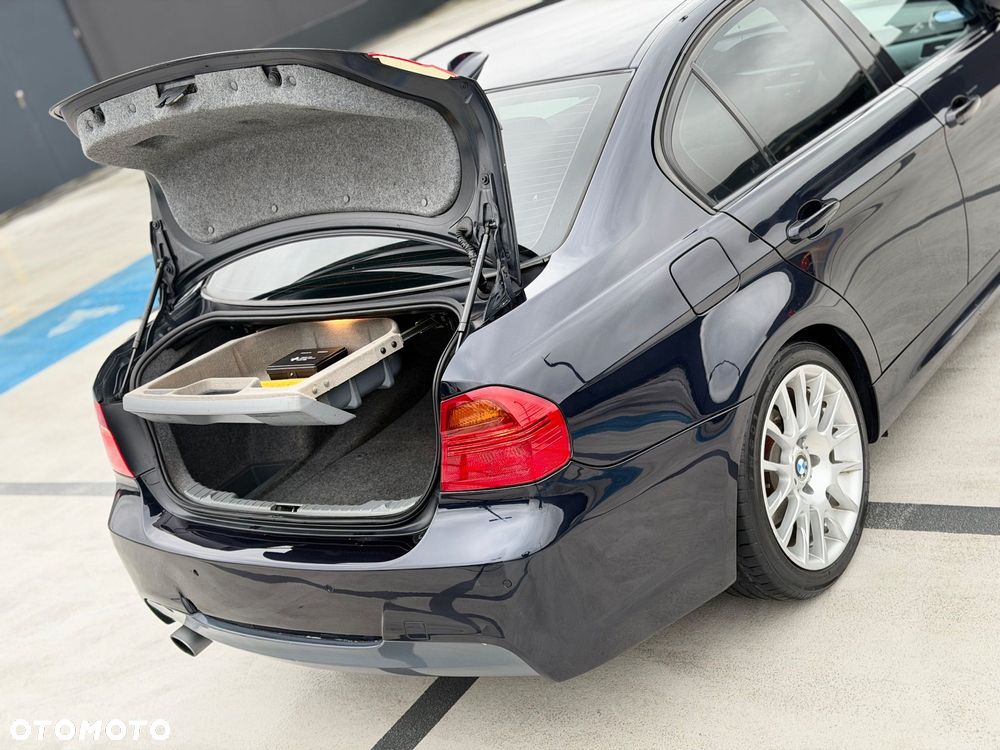 BMW Seria 3 320d - 37