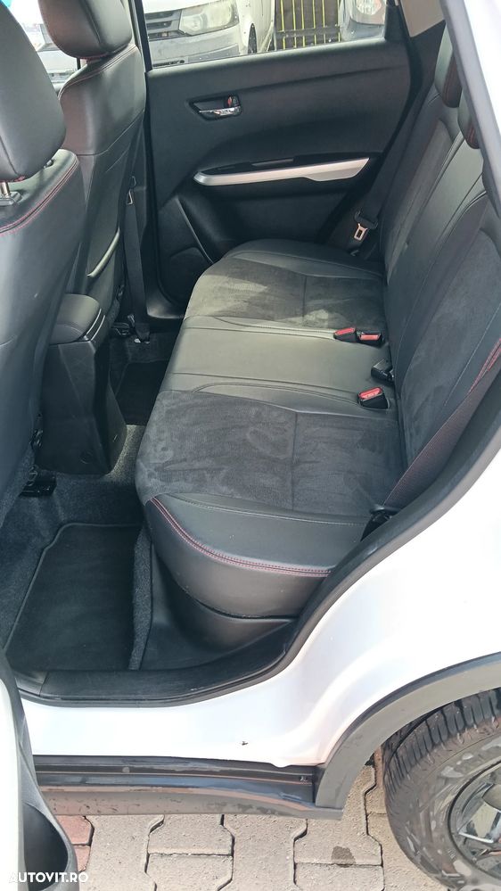 Suzuki Vitara - 8