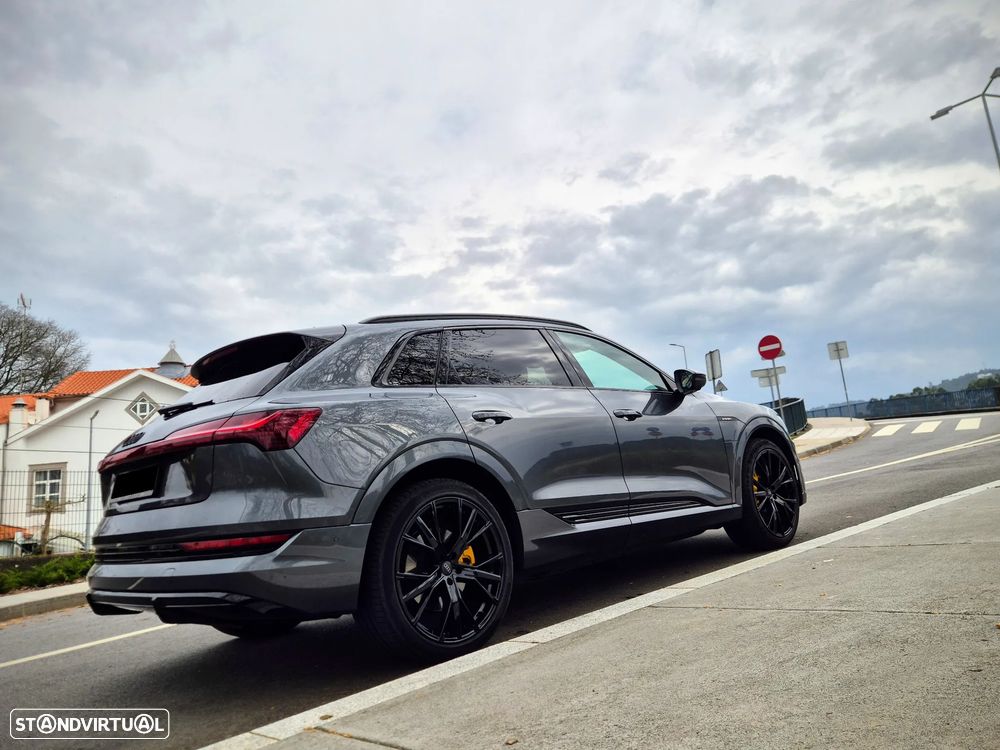 Audi e-tron 50 quattro S line - 16