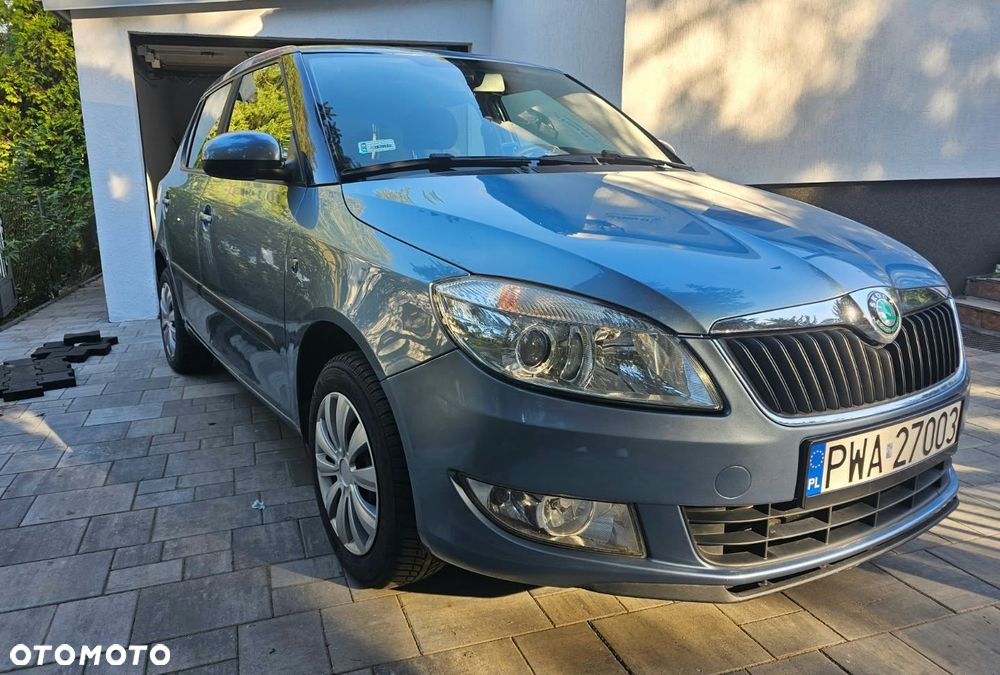 Skoda Fabia 2012 photo 4