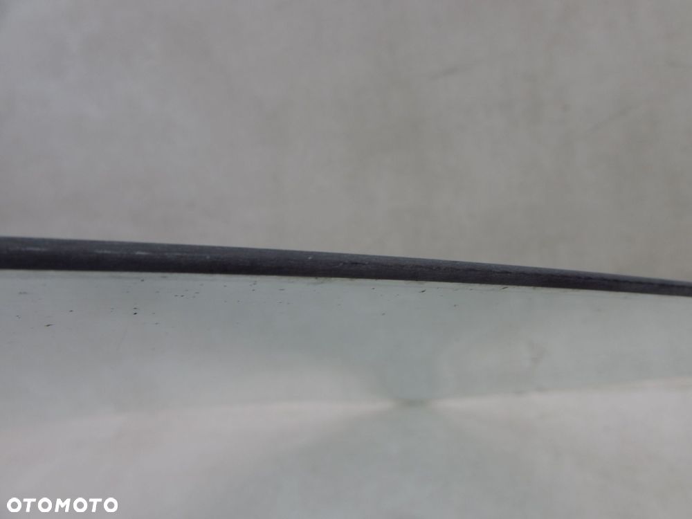 SUZUKI VITARA I 5D 88-04 SZYBA BOCZNA DRZWI PRAWY TYL - 5