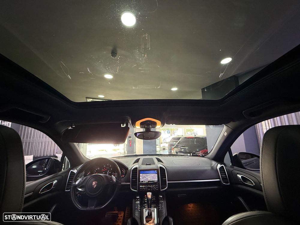 Porsche Cayenne Diesel Tiptronic S - 18