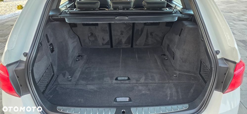 BMW Seria 3 320d xDrive Sport Line - 33