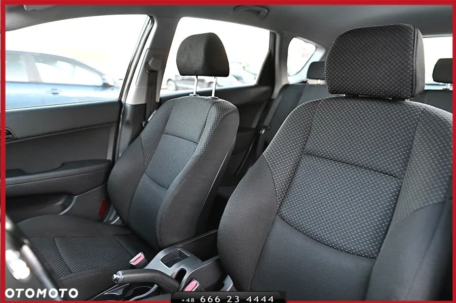Hyundai i30 1.4 Comfort - 14