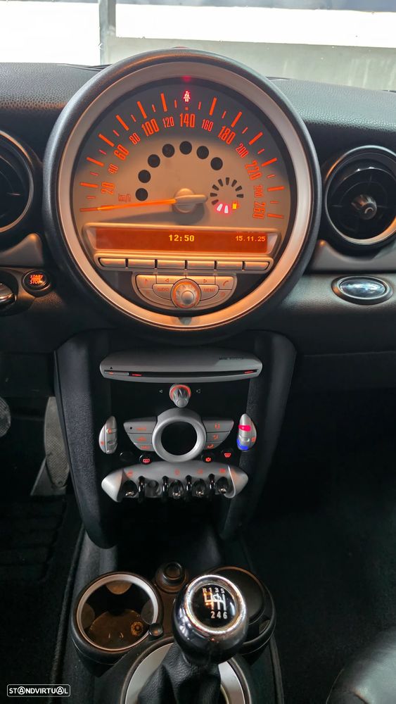 MINI 3 Portas Cooper D - 12