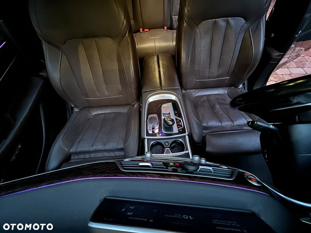 BMW Seria 7 730d xDrive - 15