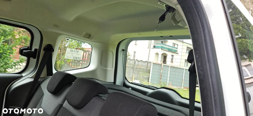 Ford Courier - 14