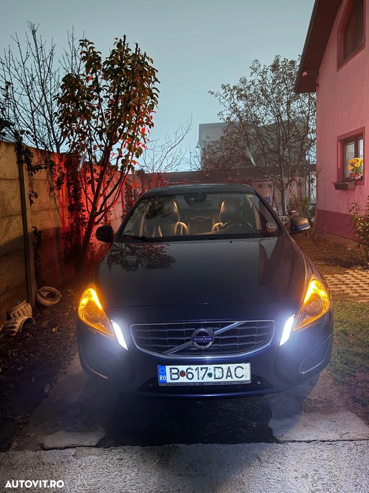 Volvo V60 D3 Summum - 15