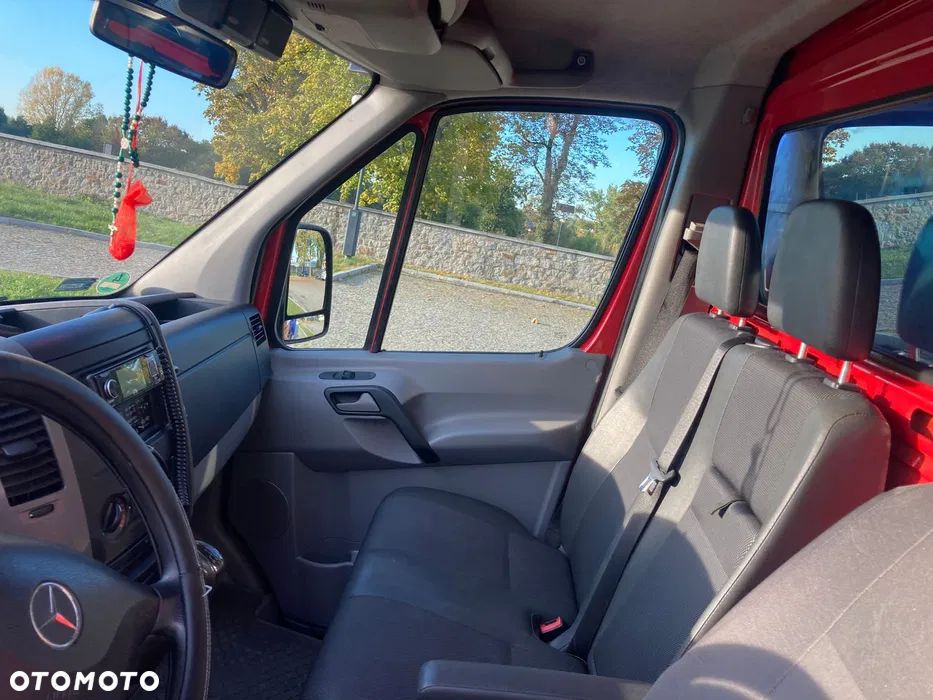 Mercedes-Benz Sprinter - 5