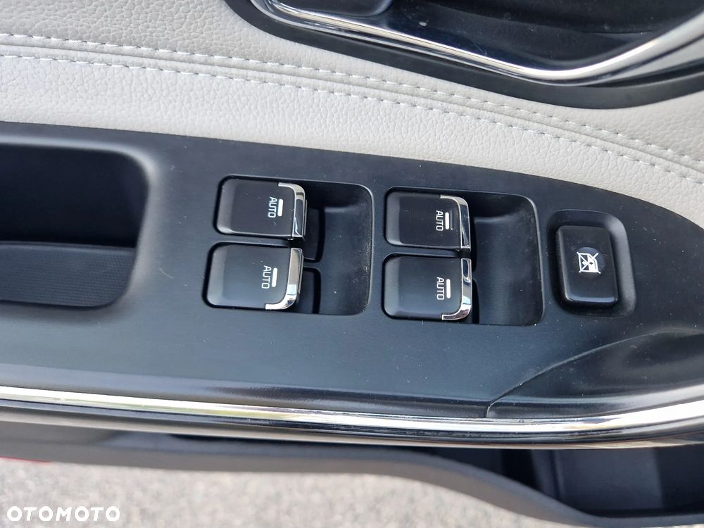 Kia Ceed 1.6 GDI Dream Team Edition - 27
