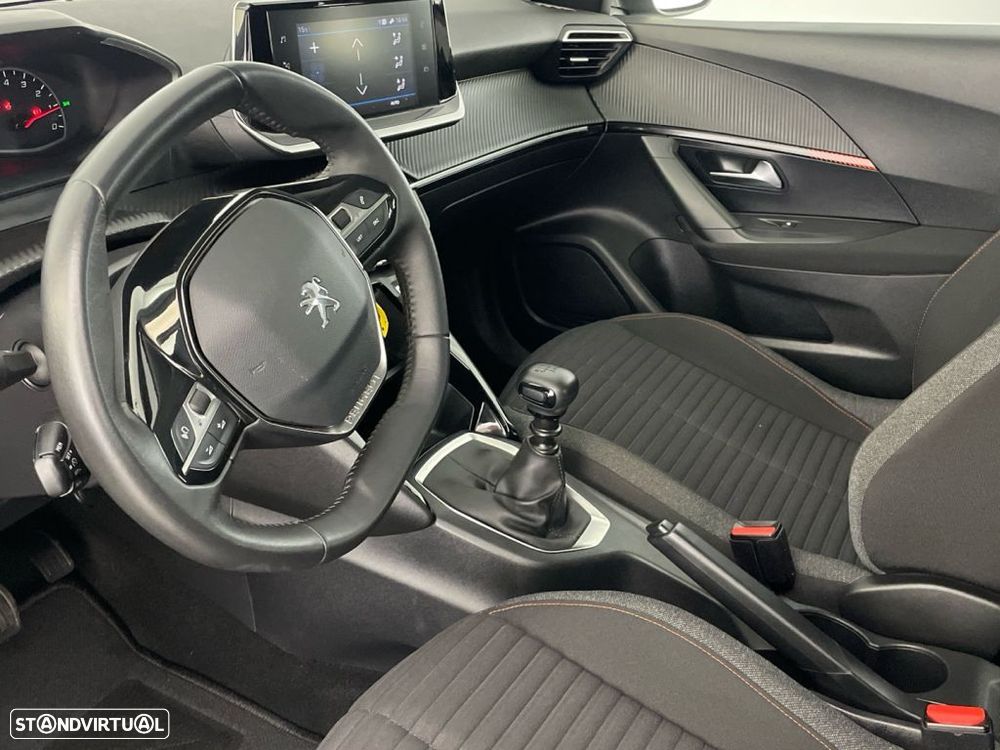 Peugeot 2008 1.2 PureTech Active - 18