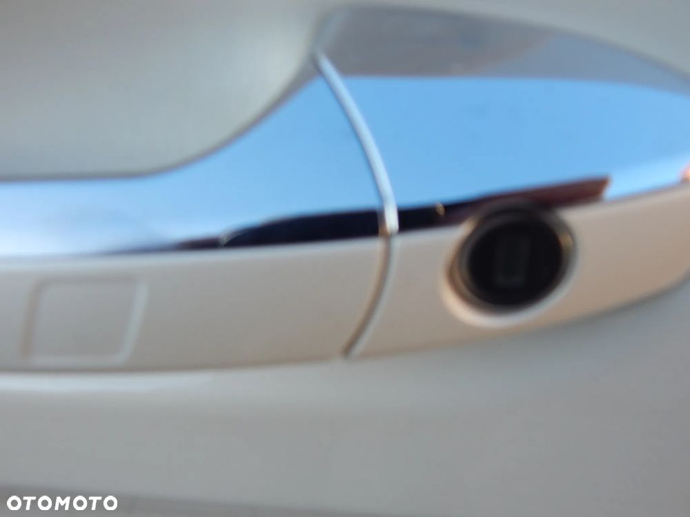 Mercedes-Benz ML 350 BlueTEC 4MATIC 7G-TRONIC Edition 1 - 21