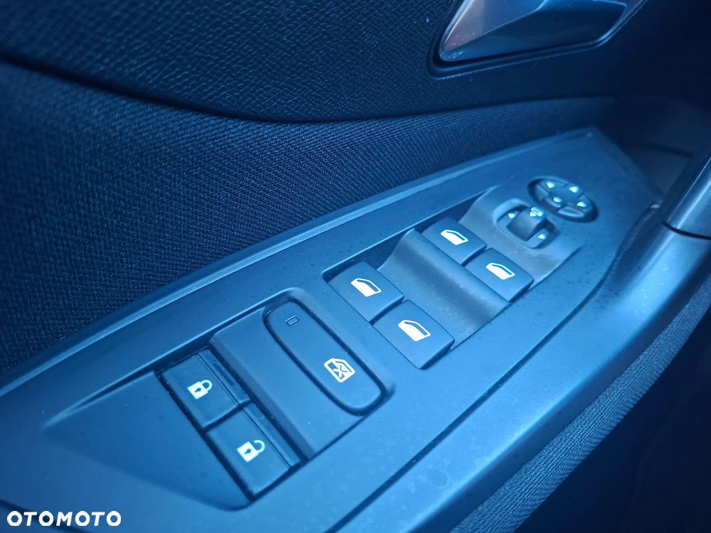 Peugeot 308 180 e-EAT8 Active Pack - 32