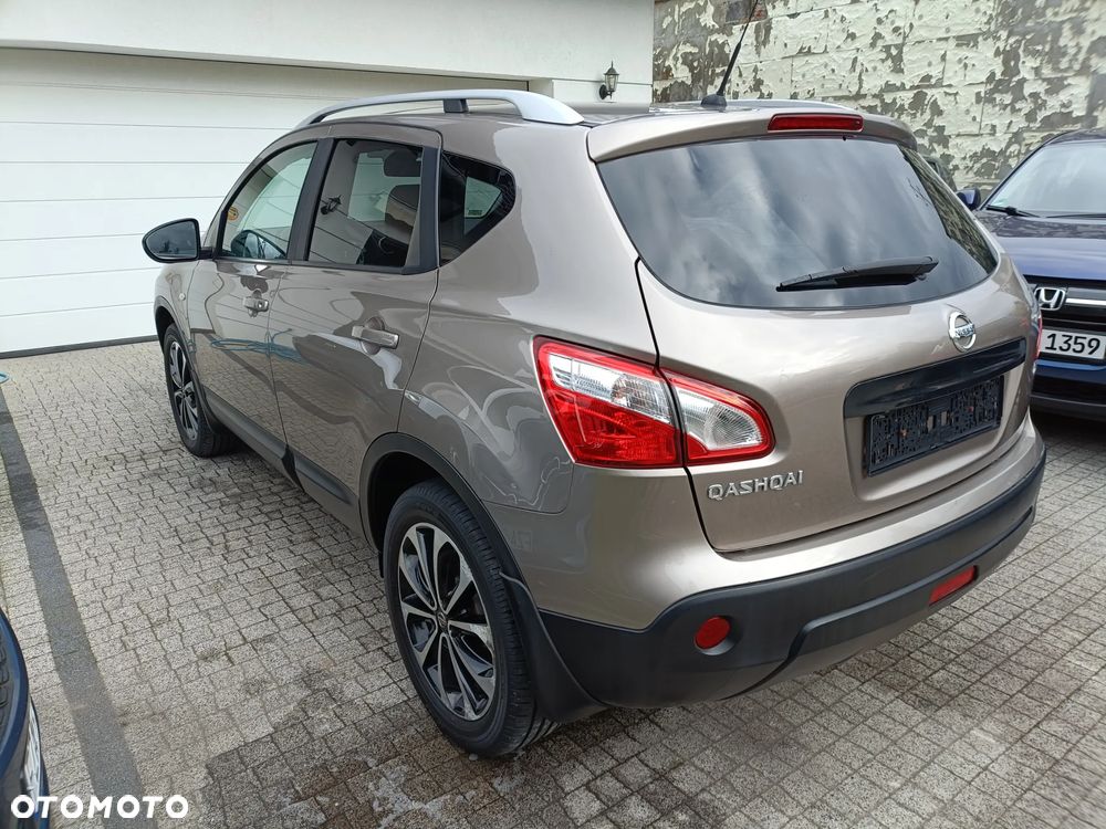 Nissan Qashqai 2012 photo 4