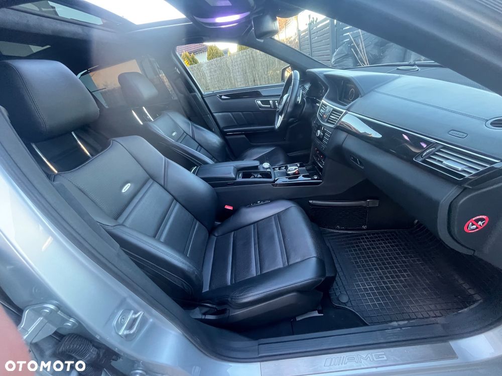 Mercedes-Benz Klasa E - 16