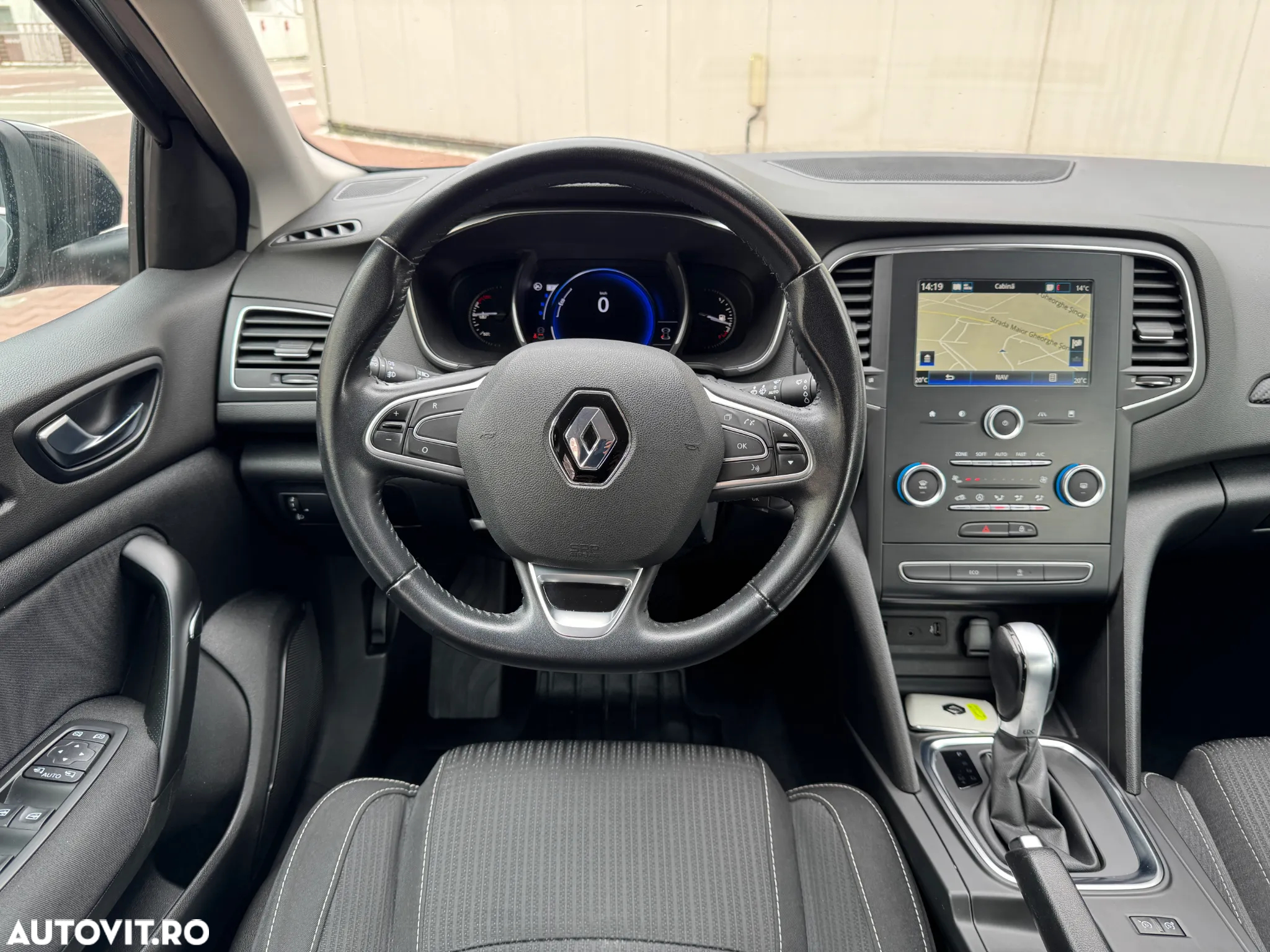 Renault Megane ENERGY dCi 110 EDC LIMITED - 18